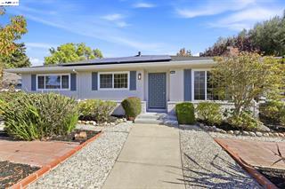 38454 Glenview Dr, Fremont — 1