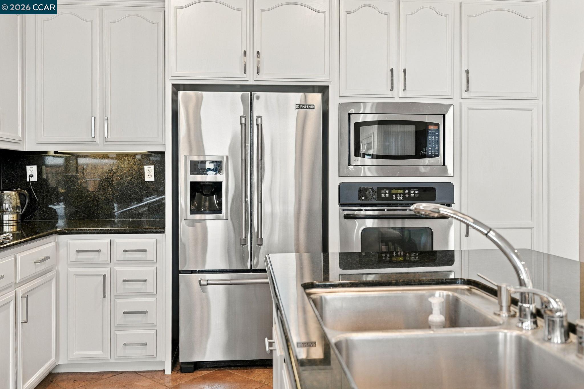 5279 S Montecito Dr, Concord CA 94521 — photo 9