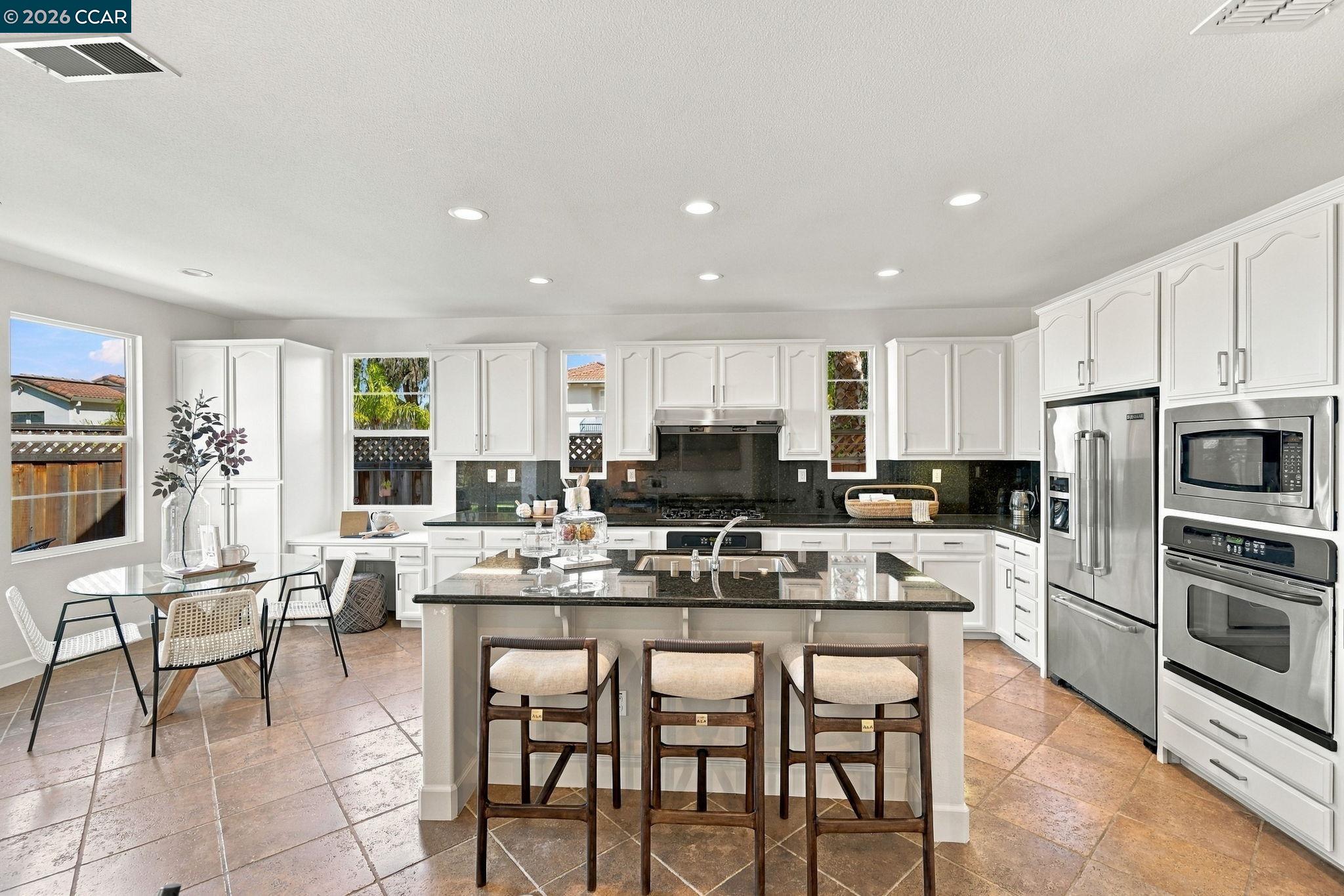 5279 S Montecito Dr, Concord CA 94521 — photo 7