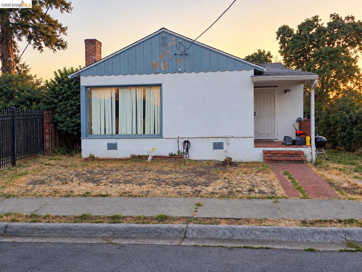 8115 Dowling St, Oakland