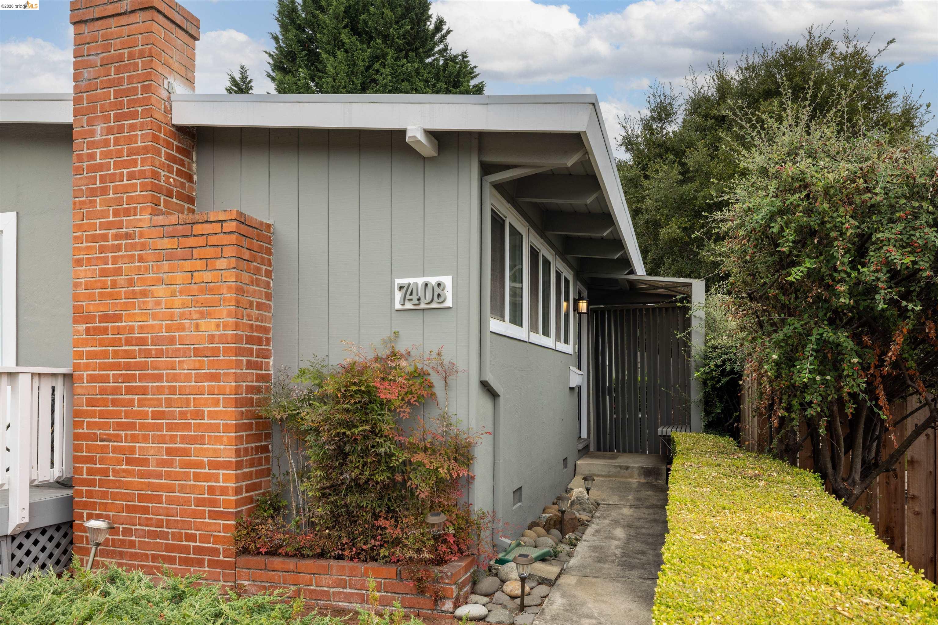 7408 Park Vista