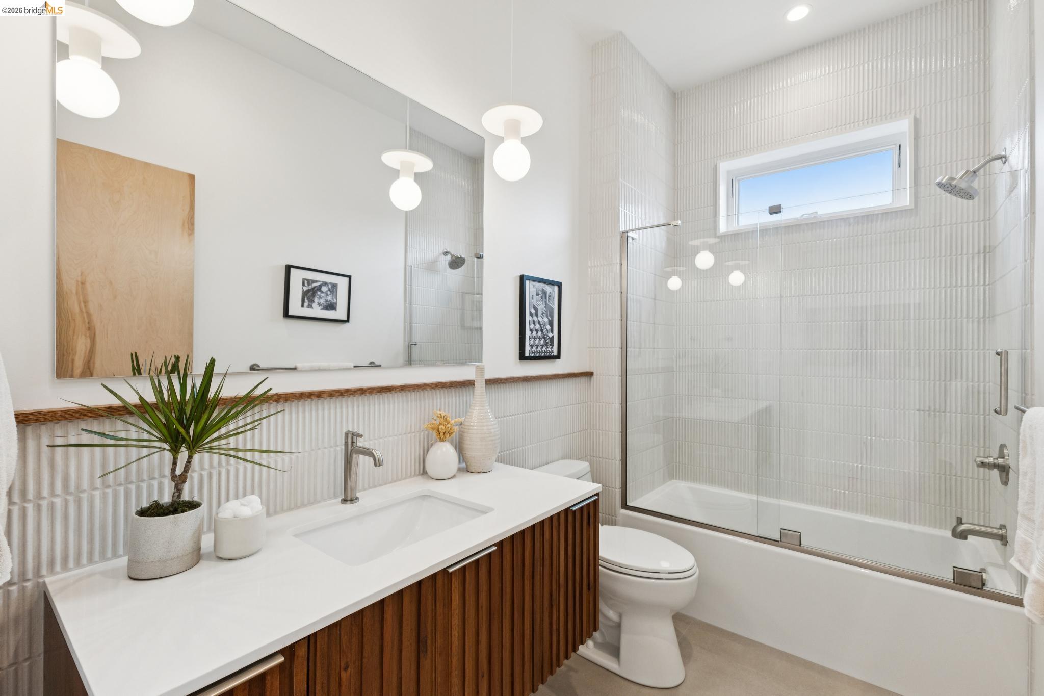 1523 Stuart