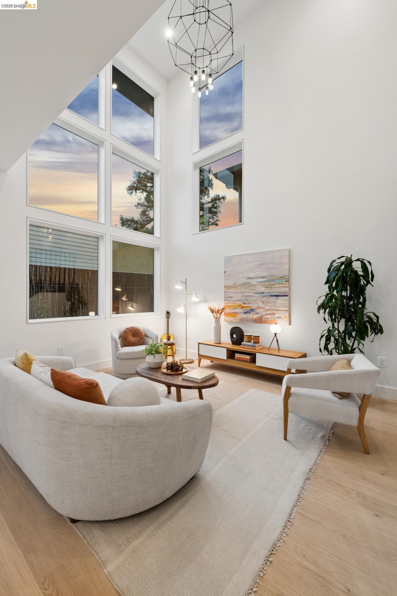 1523 Stuart