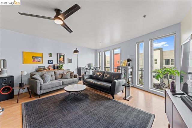 1201 Pine St #354, Oakland