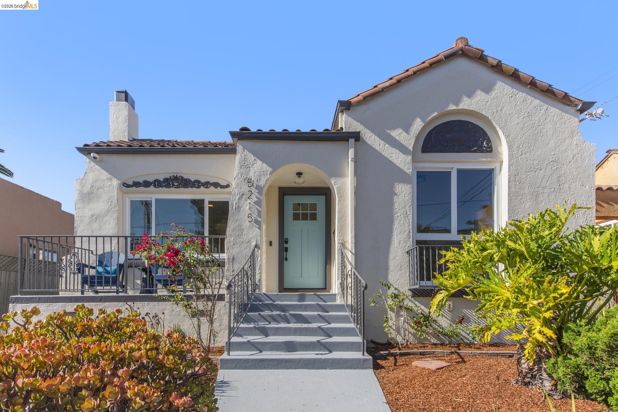 5215 Fleming Ave, Oakland CA 94619