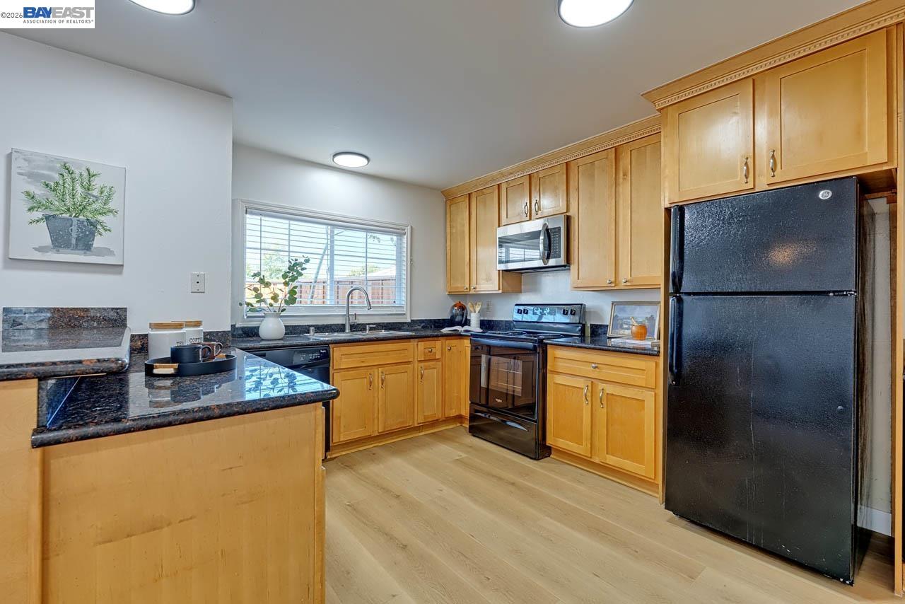 4160 Aquarius Cir, Union City CA 94587 — photo 10