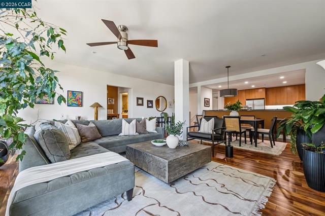 438 W Grand Ave #405, Oakland