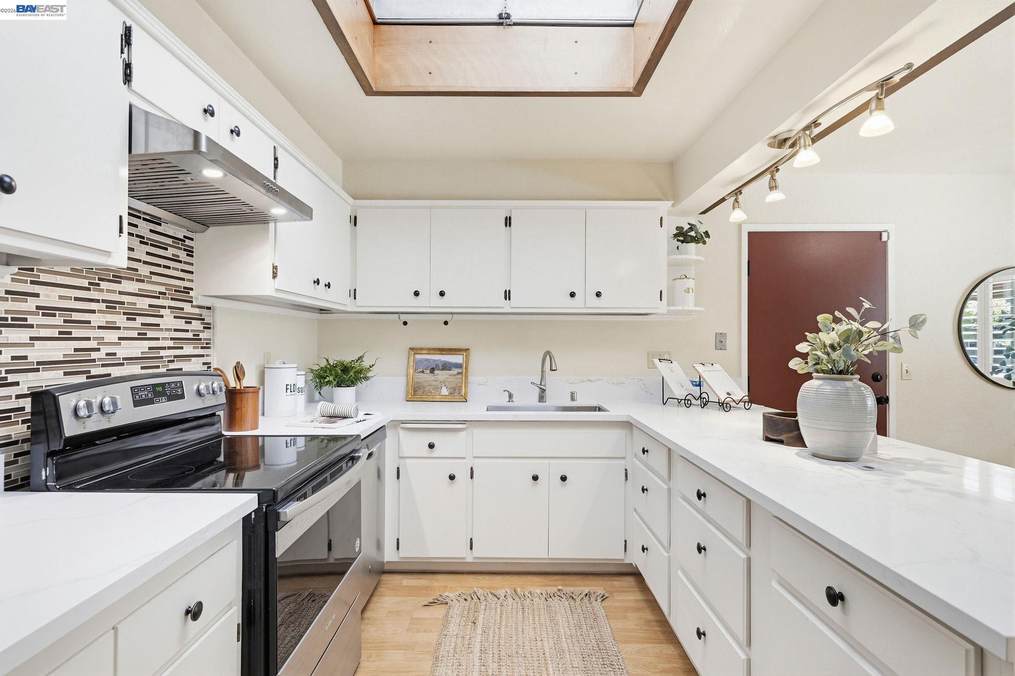 3107 Corona Dr, Davis CA 95616 — photo 12