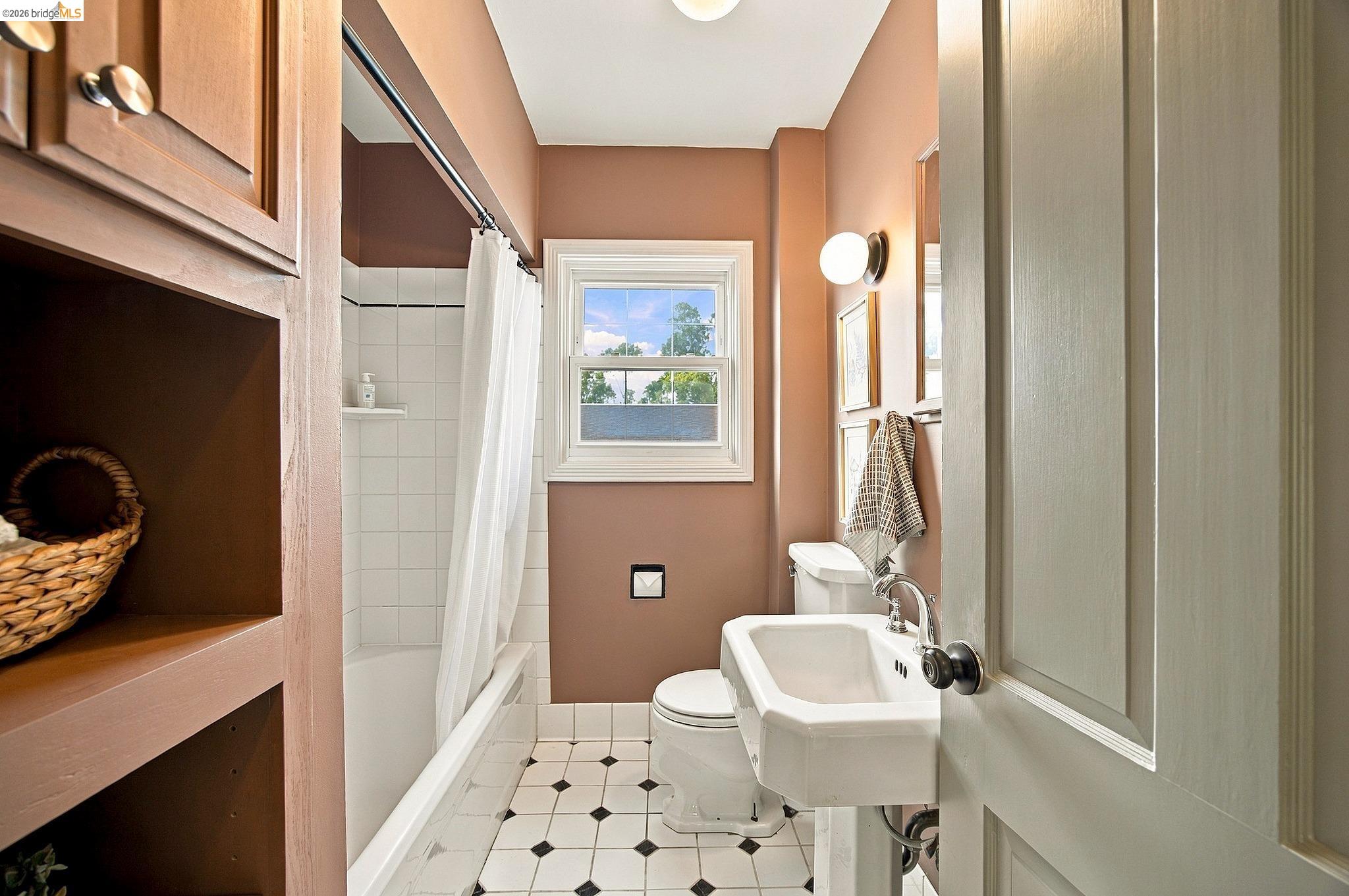 6027 Buena Ventura Ave., Oakland CA 94605 — photo 25