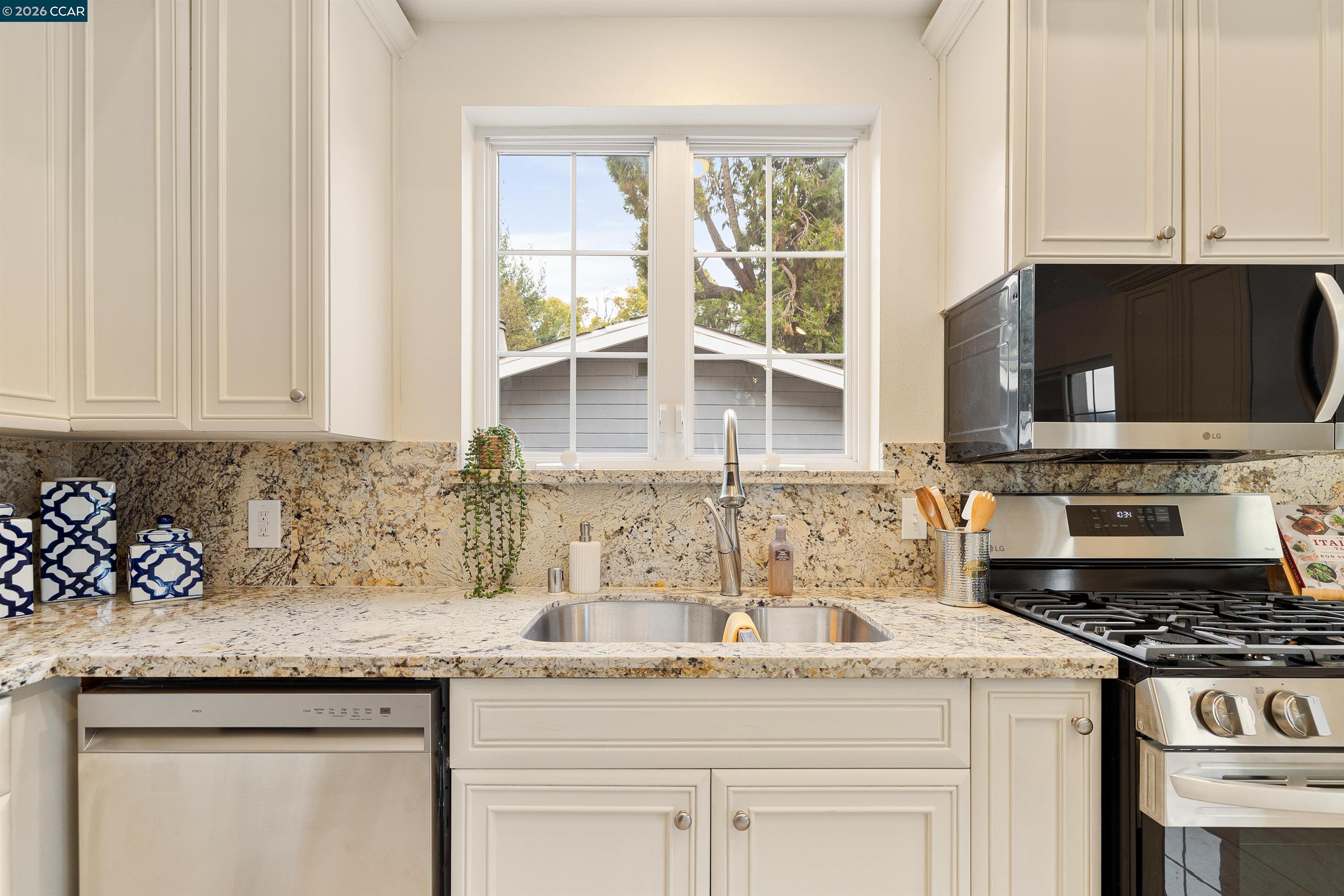 3426 Pierson St, Oakland CA 94619 — photo 22