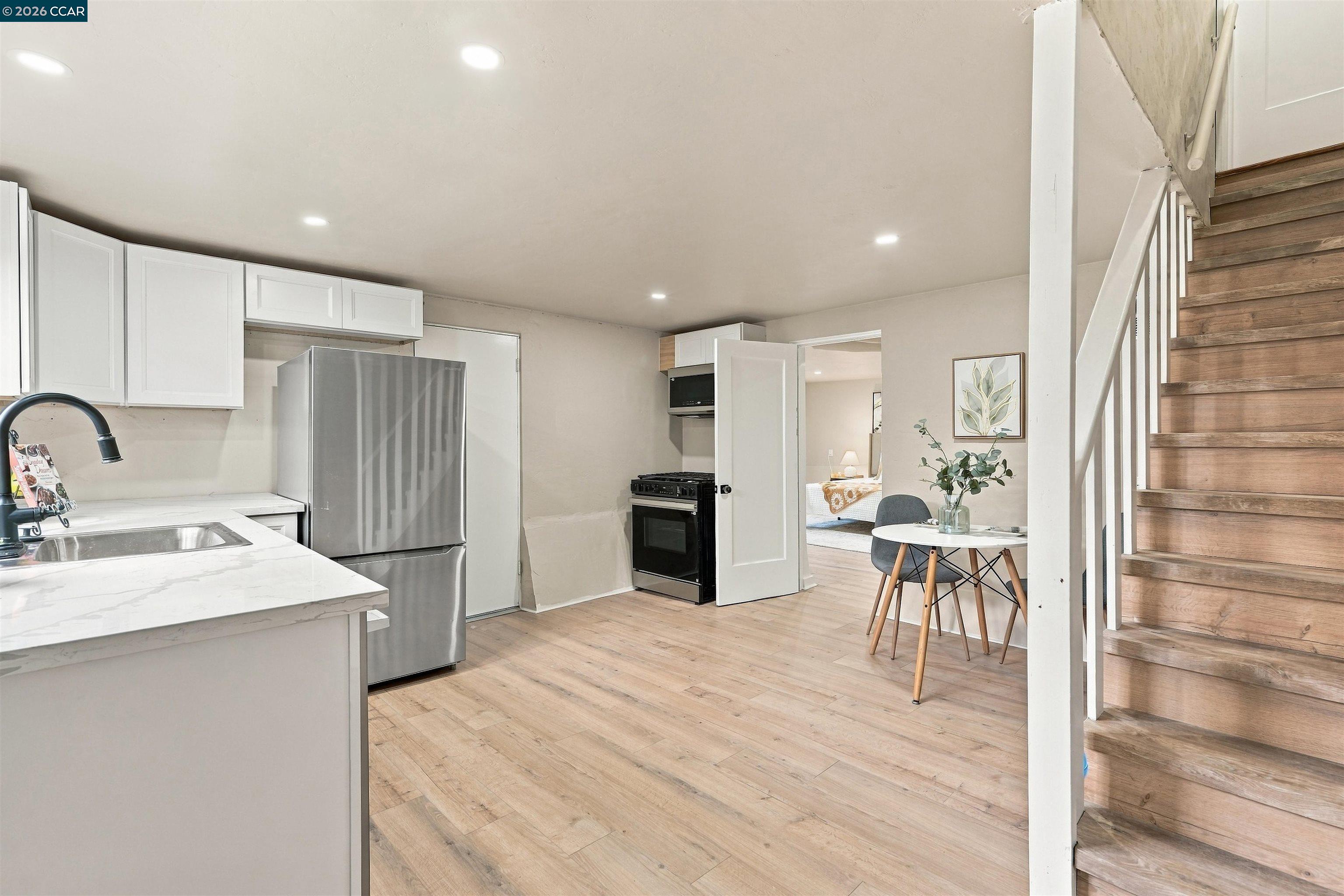 576 57th St., Oakland — 27