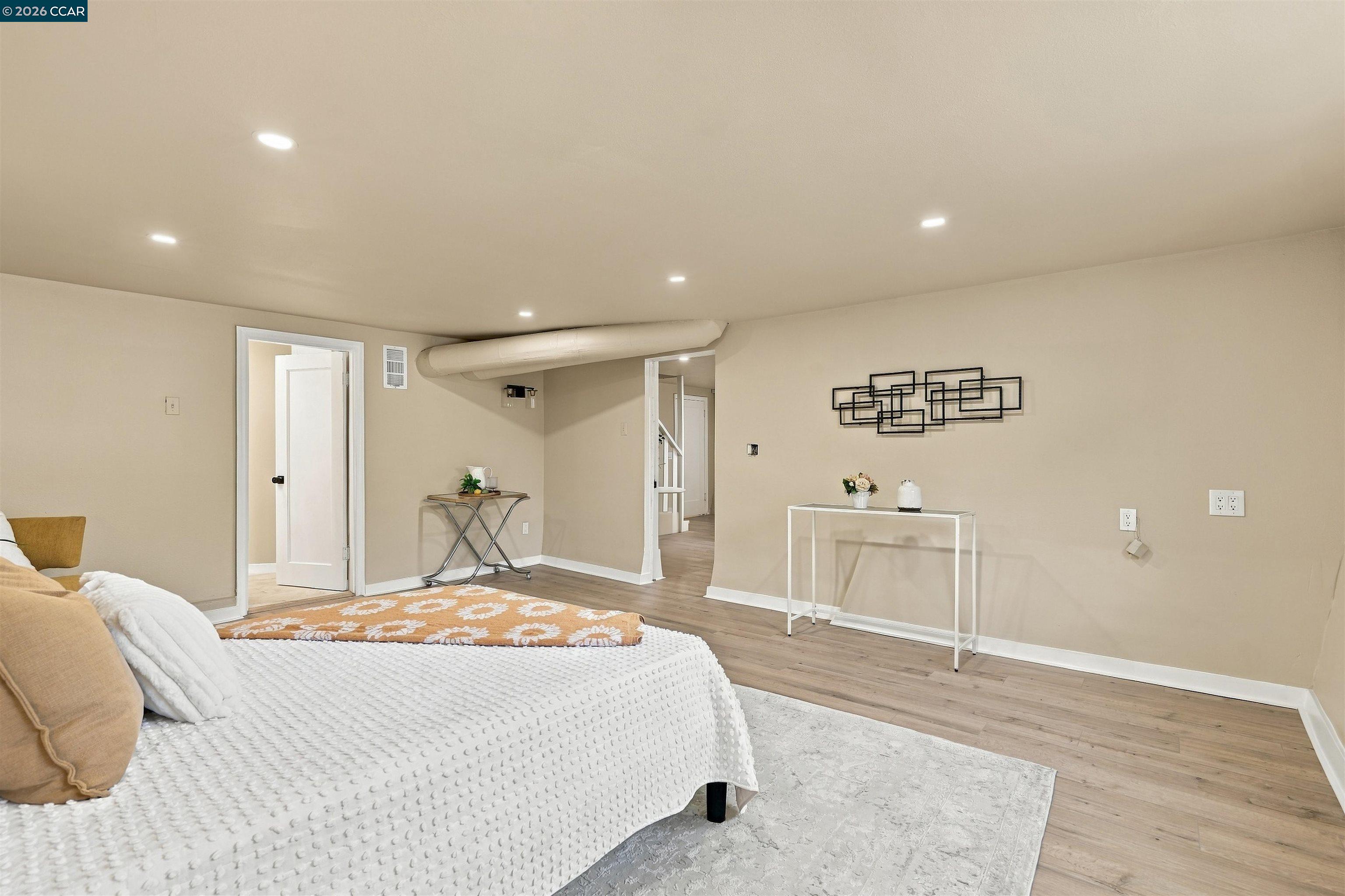576 57th St., Oakland — 31