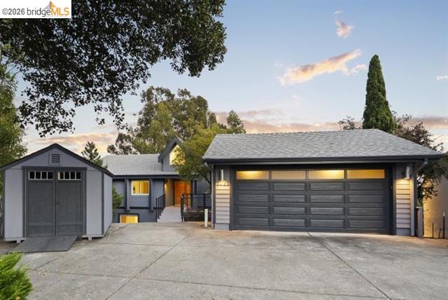 2225 Braemar Rd, Oakland