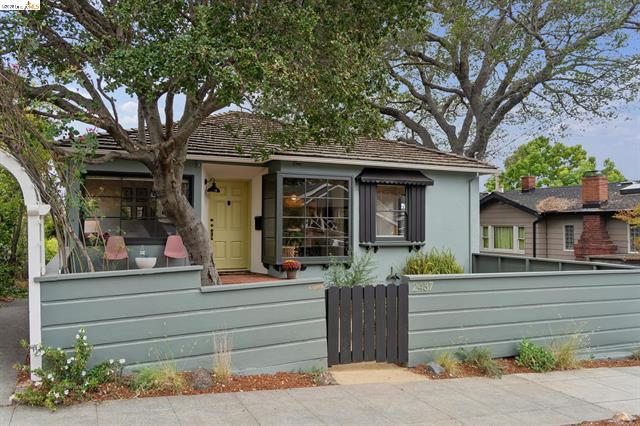 2437 Damuth St, Oakland