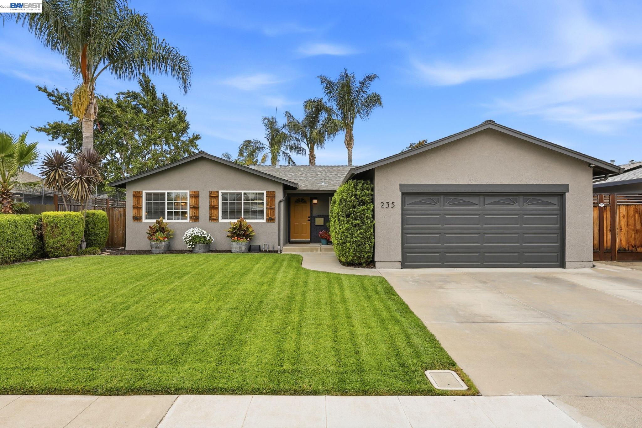 235 Elvira St