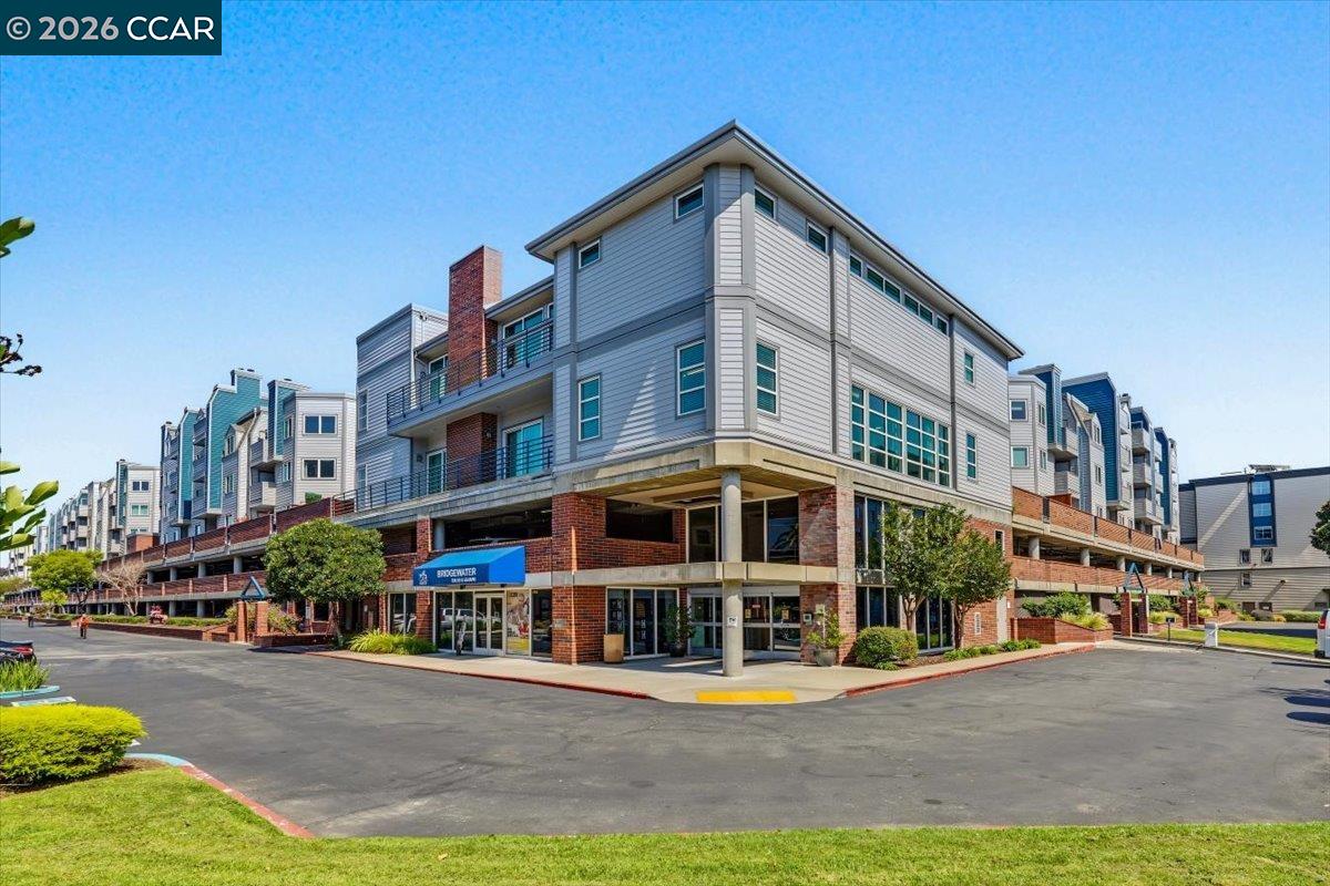 6400 Christie Ave 2221, Emeryville