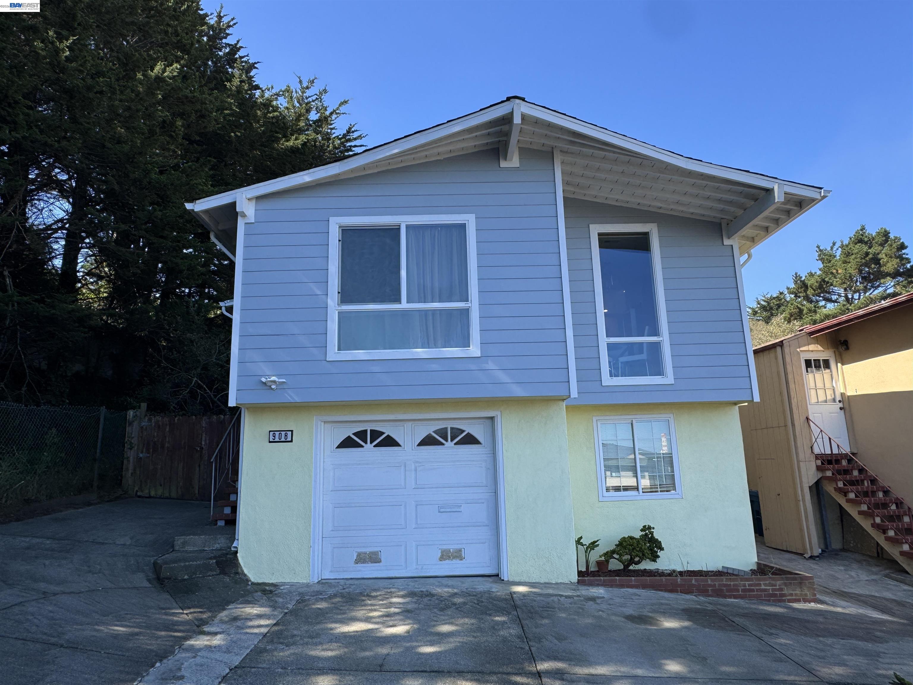 908 Higate Dr, Daly City CA 94015
