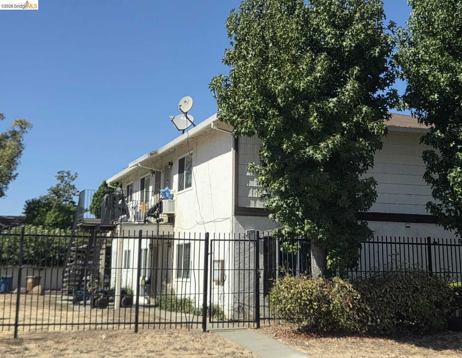 2204 Spanos St, Antioch CA 94509 — photo 2