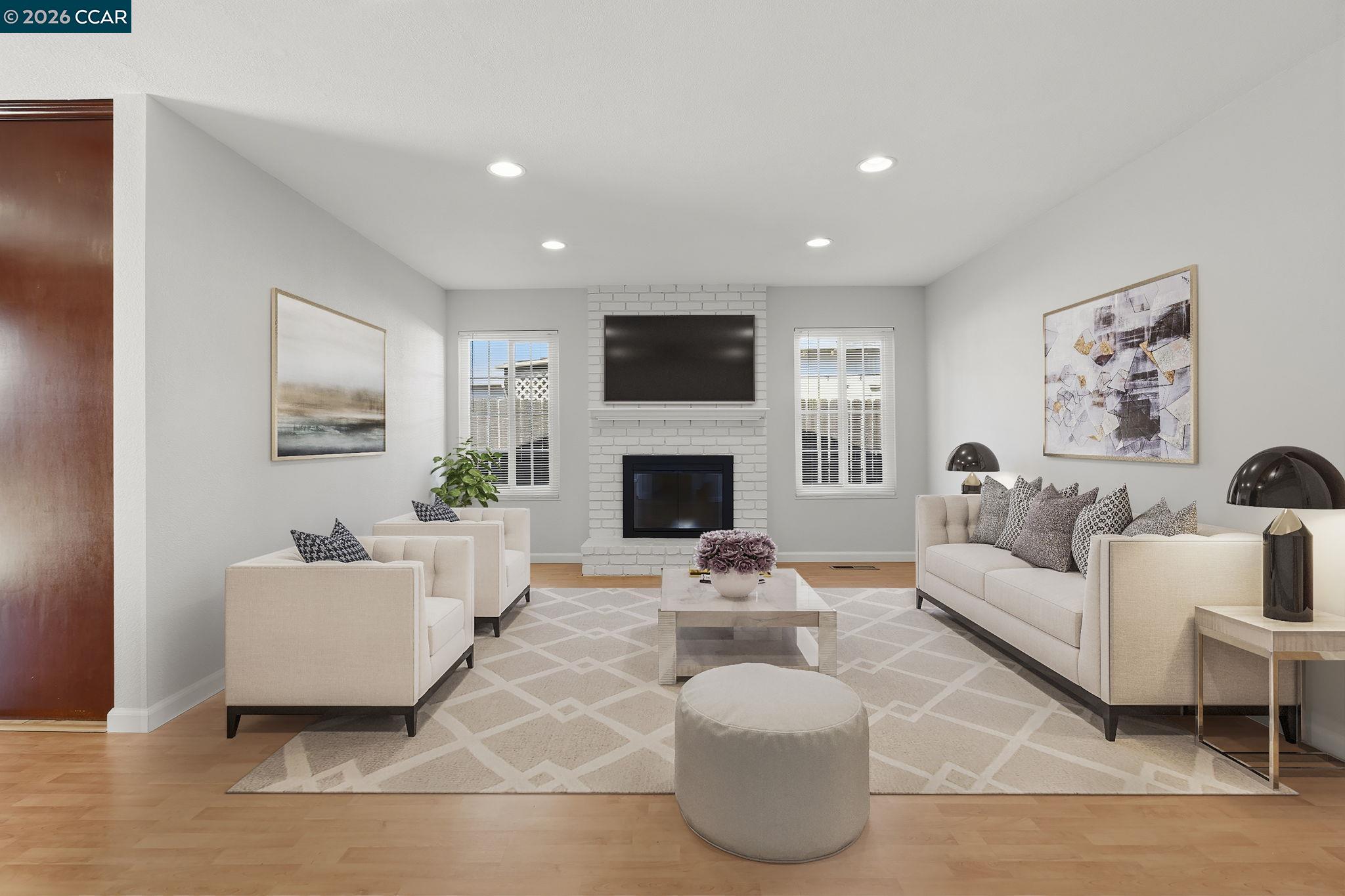 Front Image Thumbnail for CC41149912