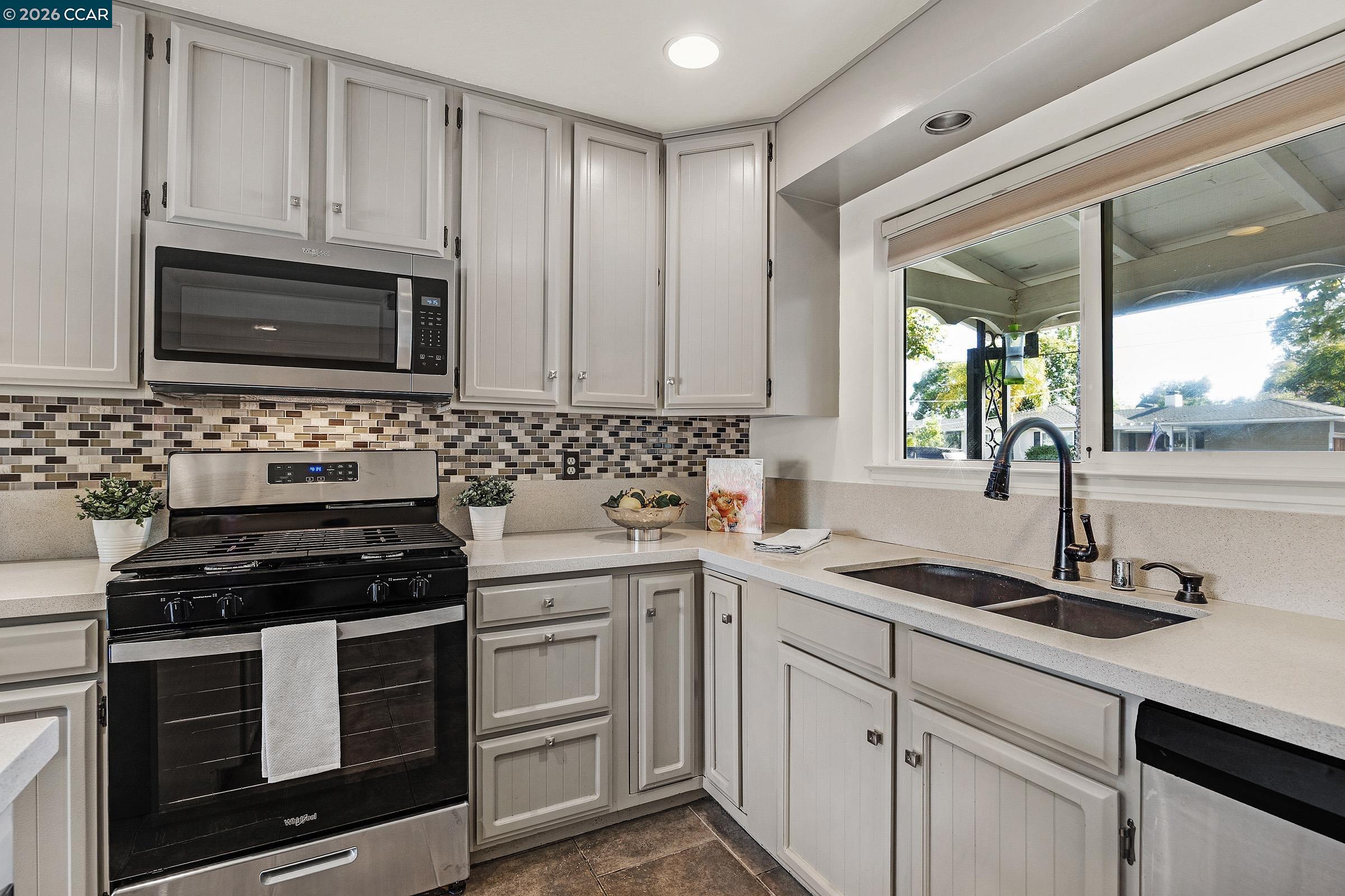 1732 Lemonwood Dr, Concord CA 94519 — photo 2