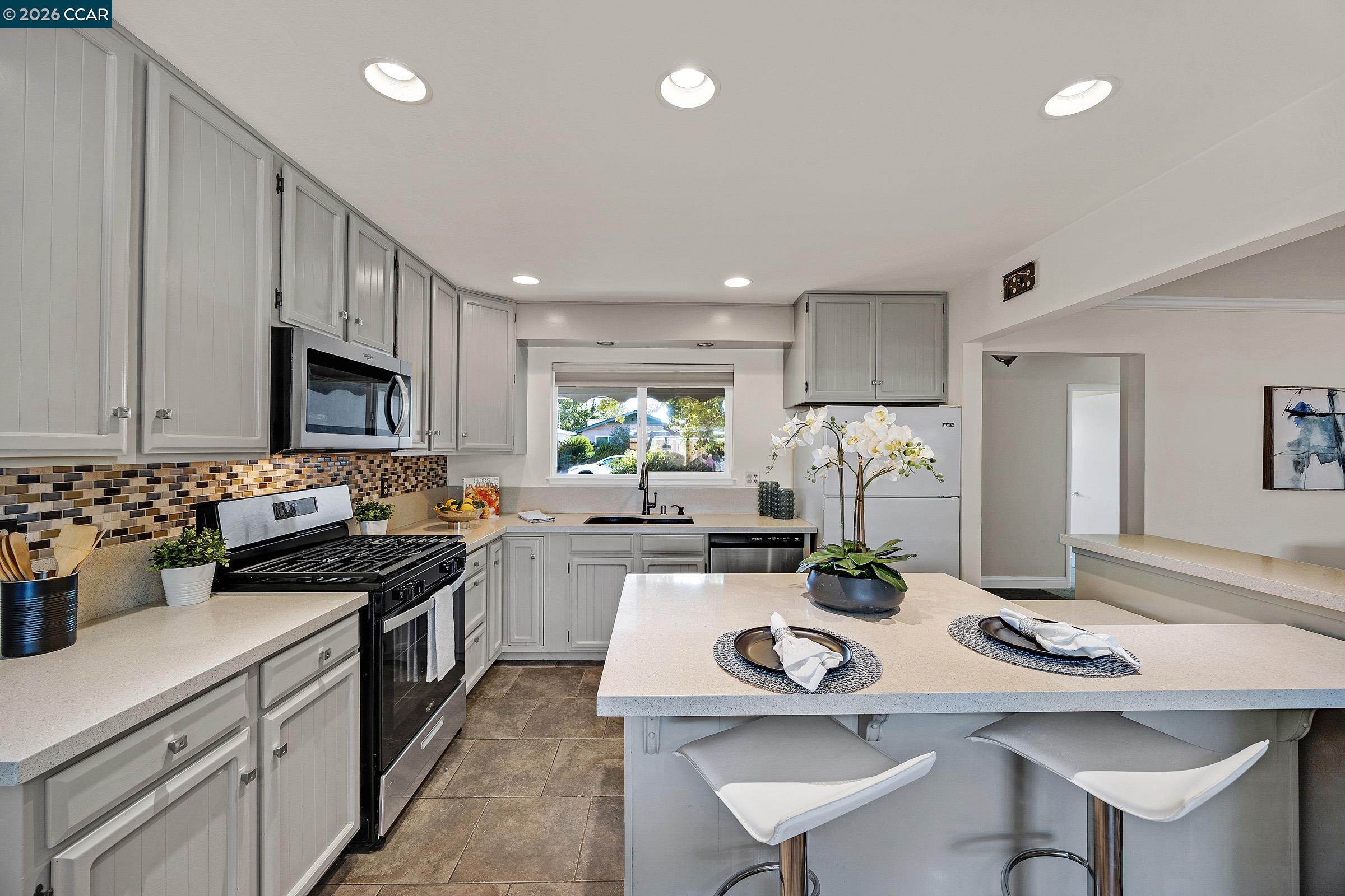 1732 Lemonwood Dr, Concord CA 94519 — photo 3