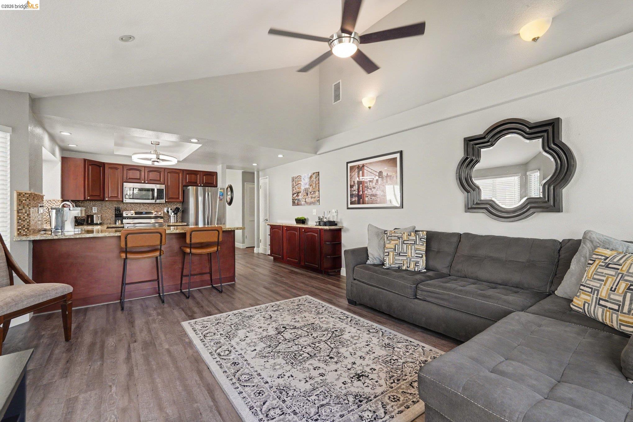 512 Catalina Cir, Vallejo CA 94589 — photo 12