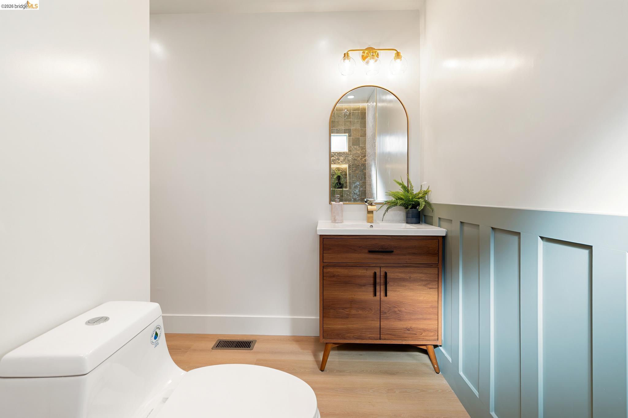 2630 Highland Ave, Oakland CA 94606 — photo 17