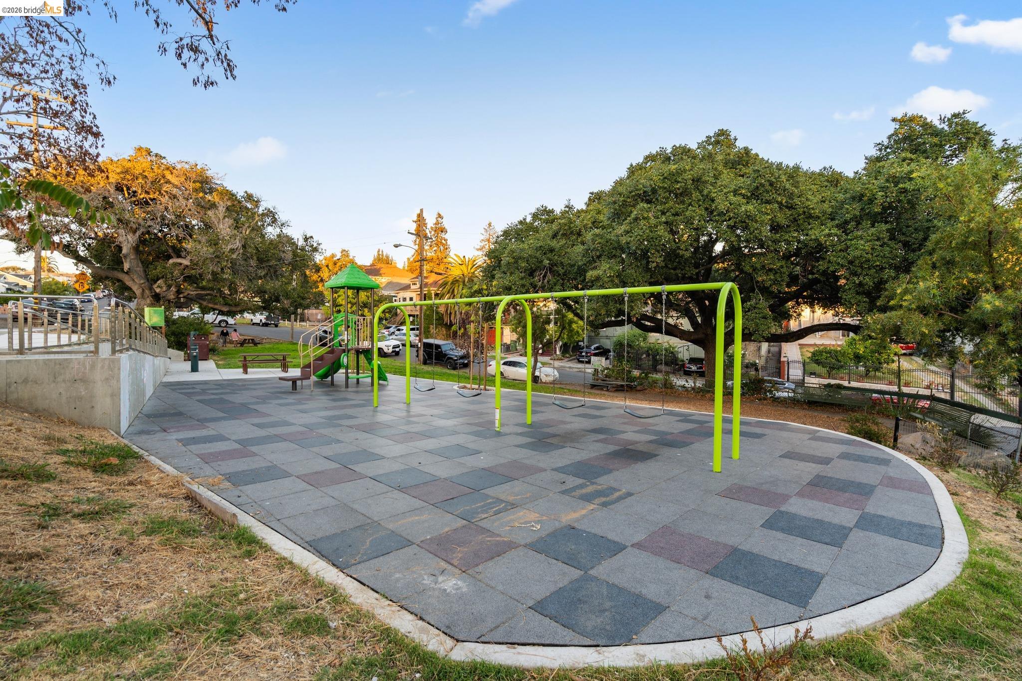 2630 Highland Ave, Oakland CA 94606 — photo 45
