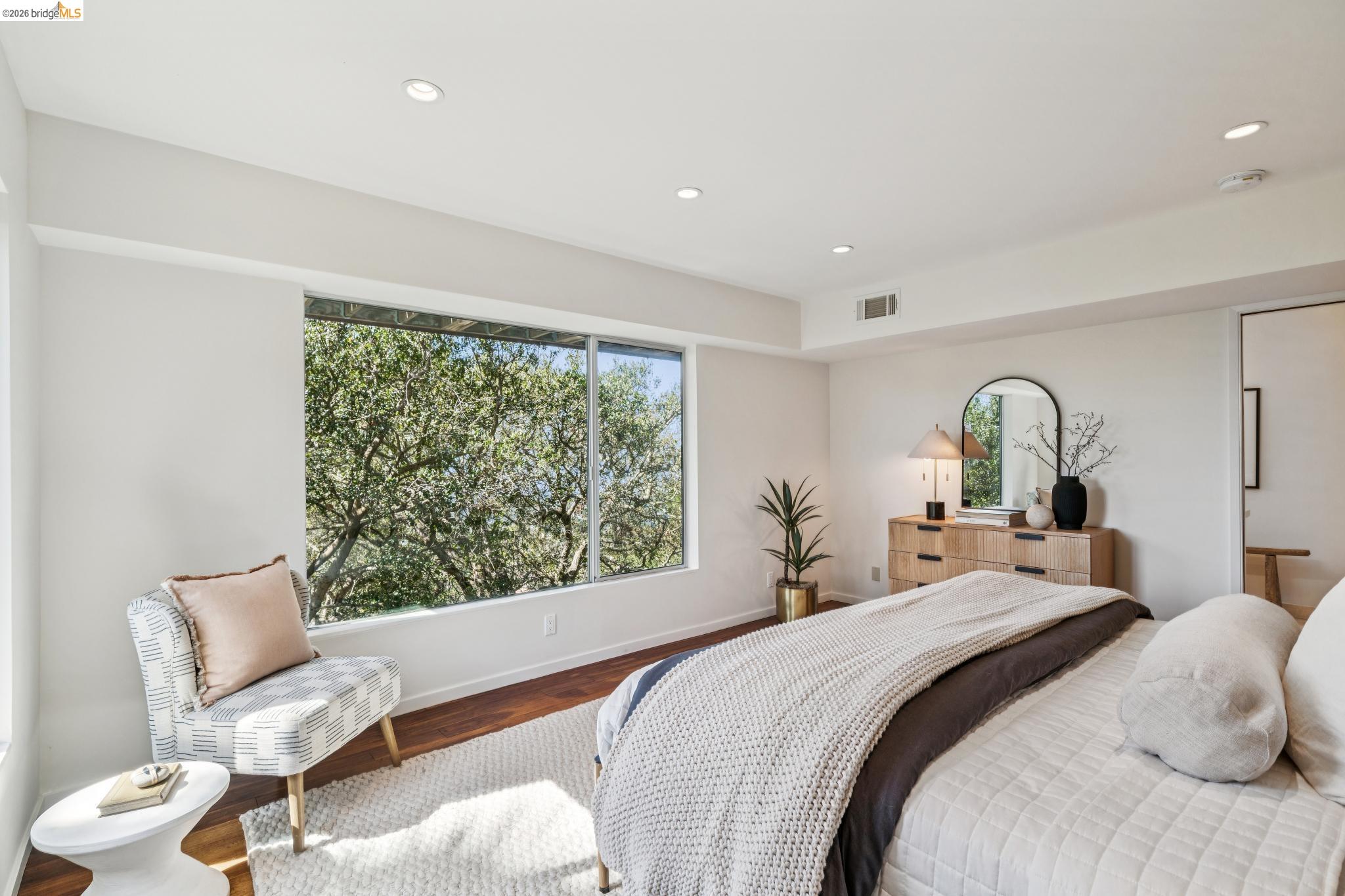 25 Ascot Court, Oakland CA 94611 — photo 38