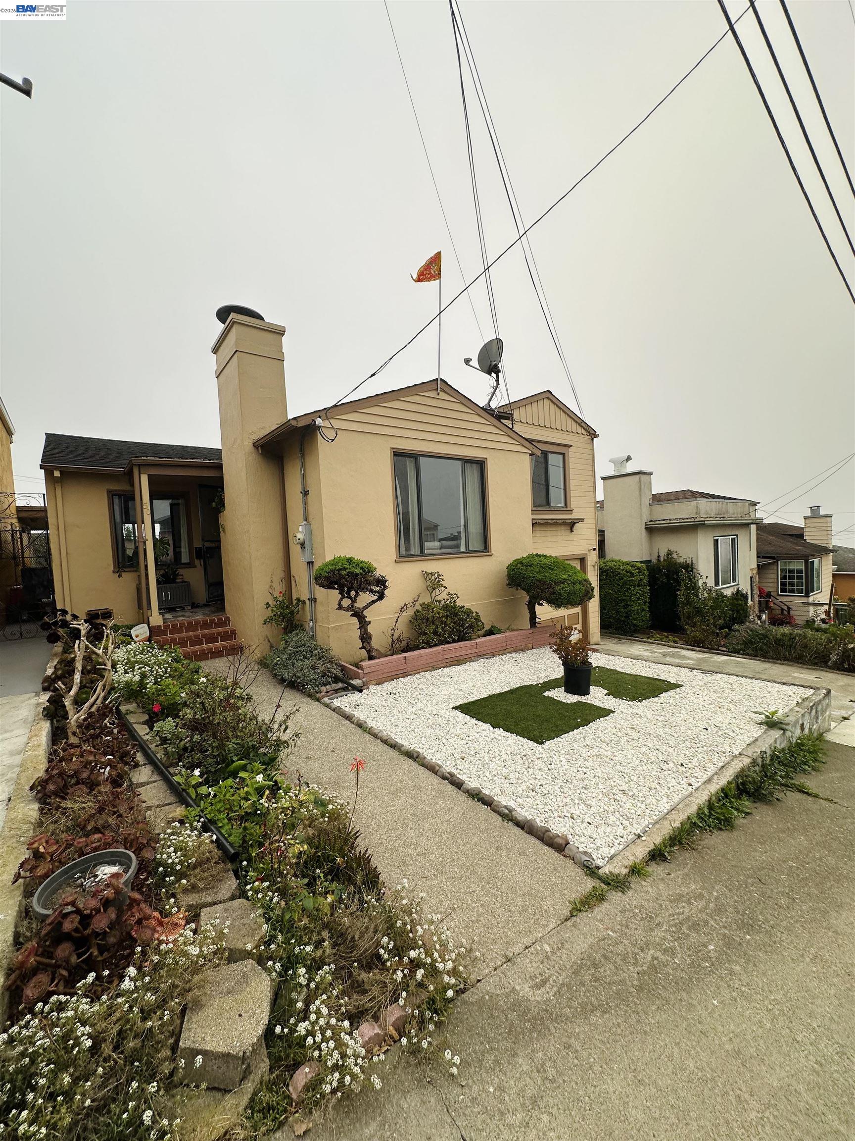 50 Tallwood  Dr, Daly City CA 94014 — photo 3