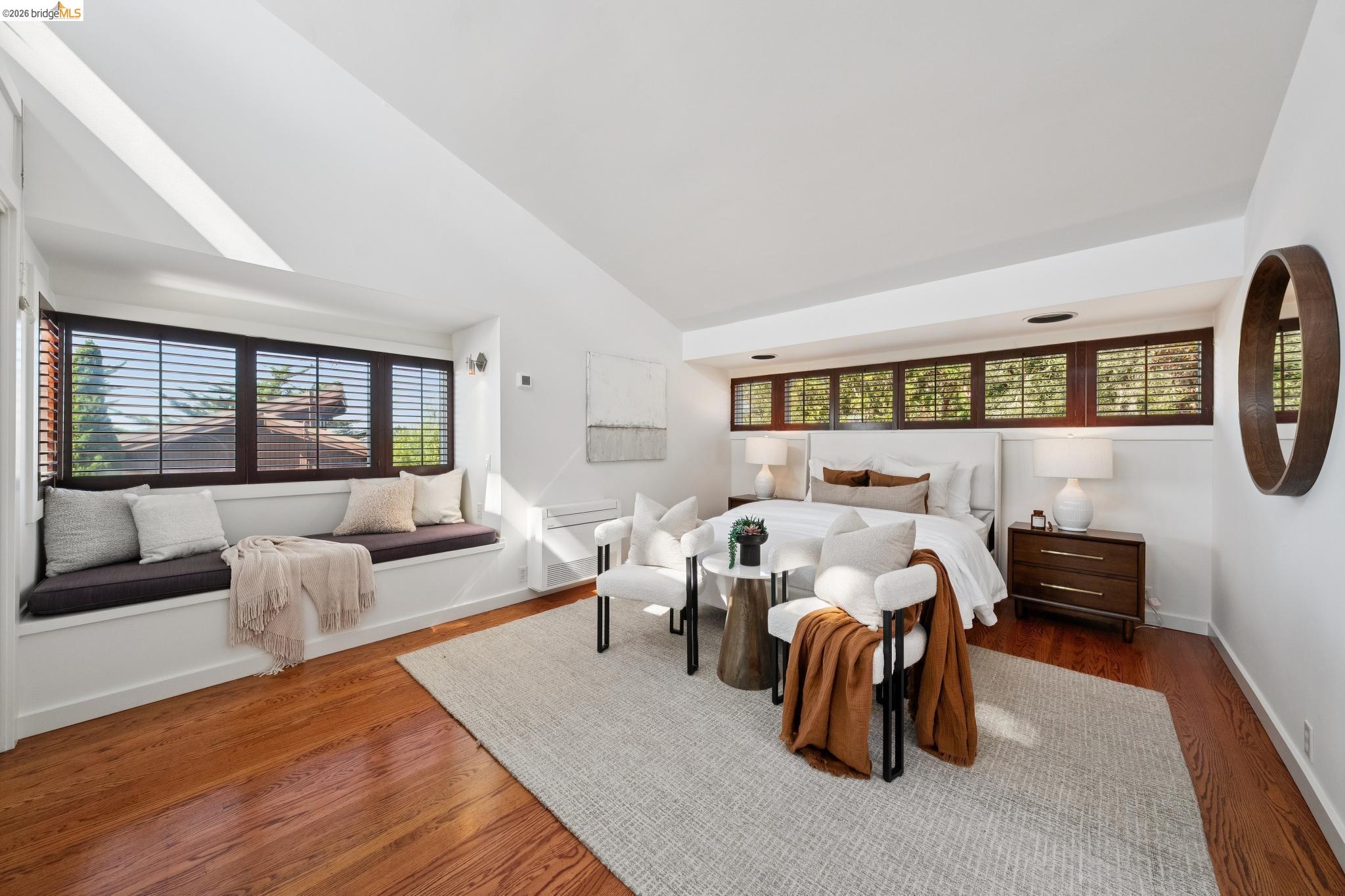17 Senior Ave