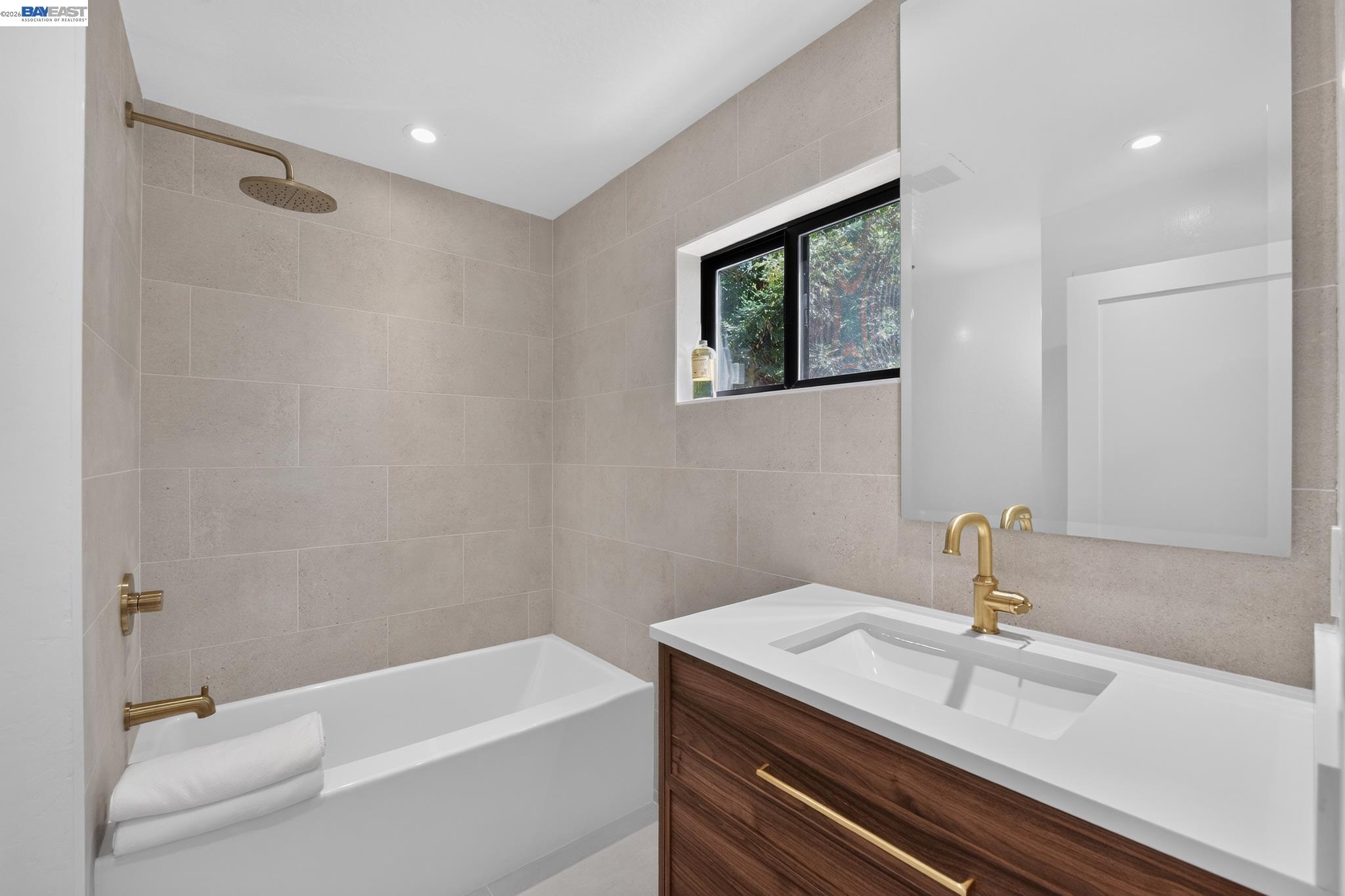 23884 Madeiros Ave, Fairview CA 94541 — photo 30