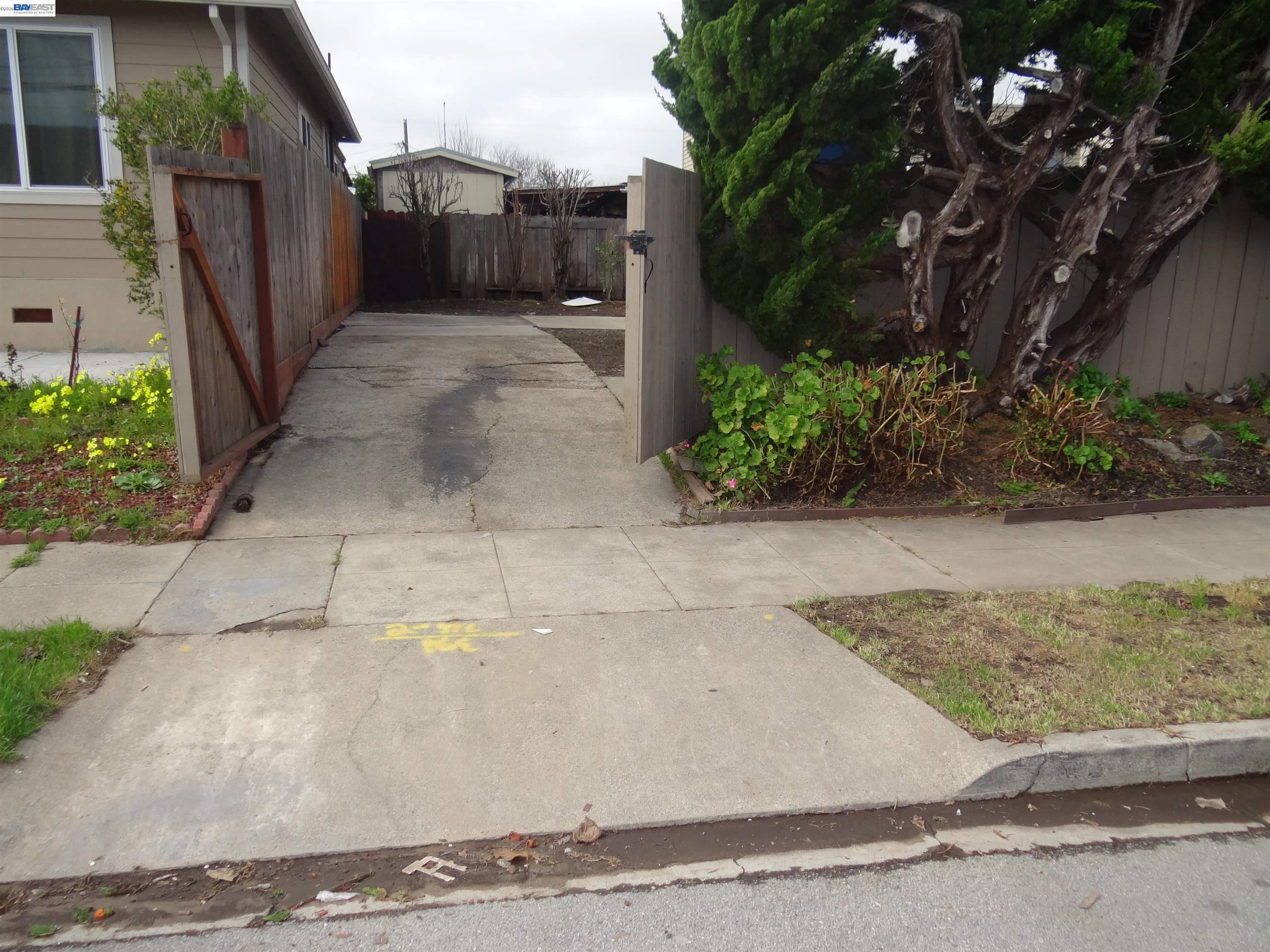 596 Walnut St, San Bruno CA 94066 — photo 5