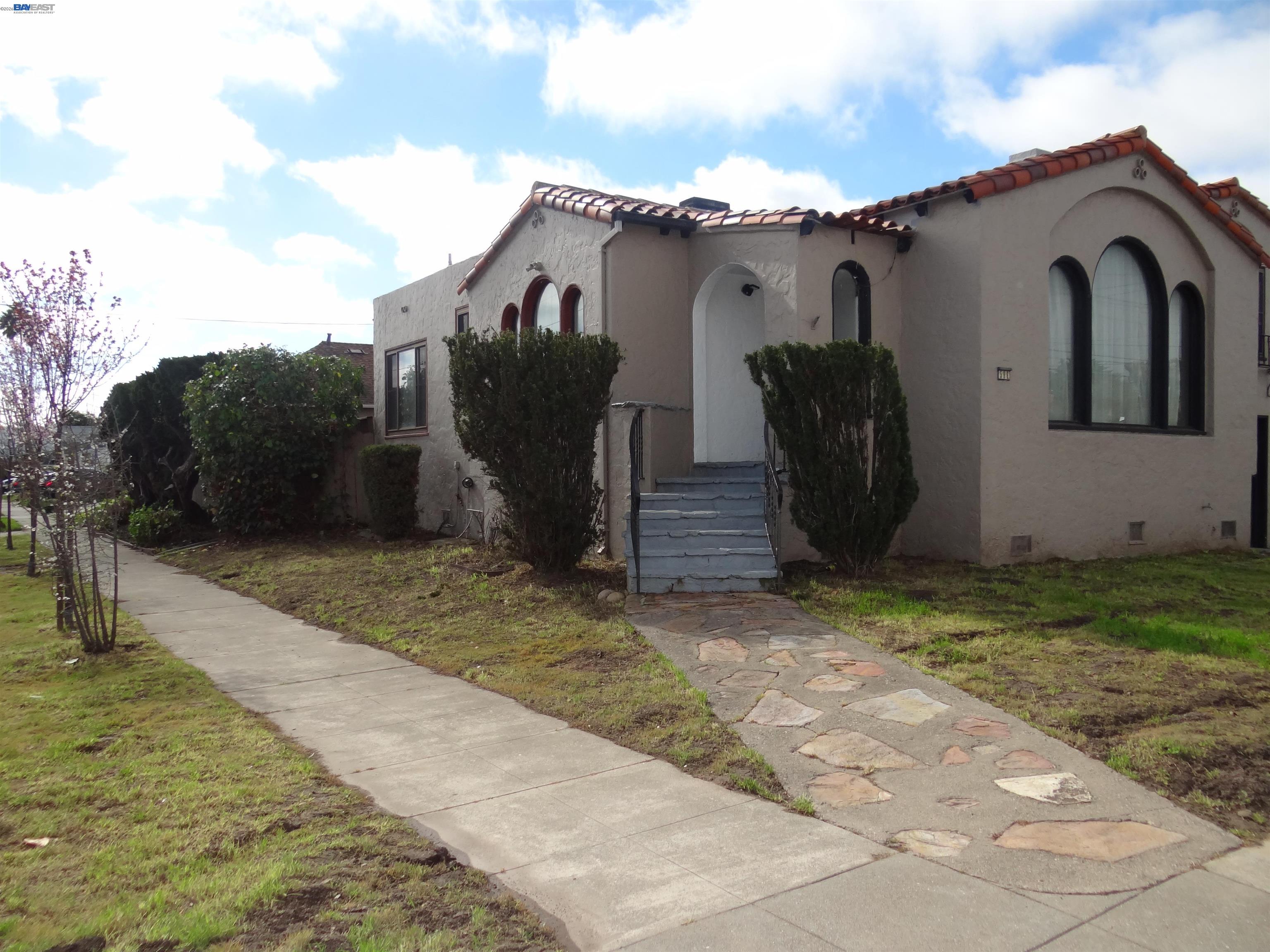 596 Walnut St, San Bruno CA 94066 — photo 2