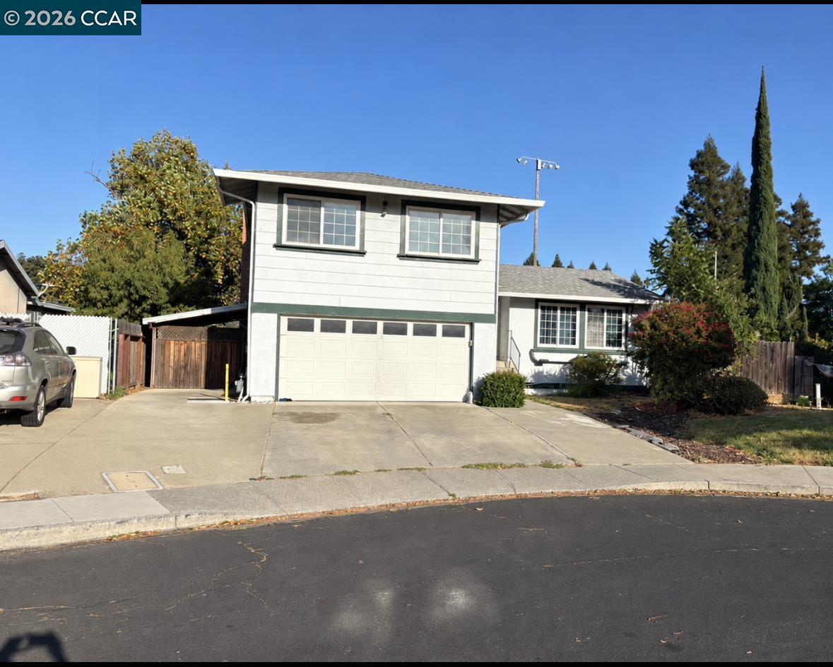 Front Image Thumbnail for CC41151272