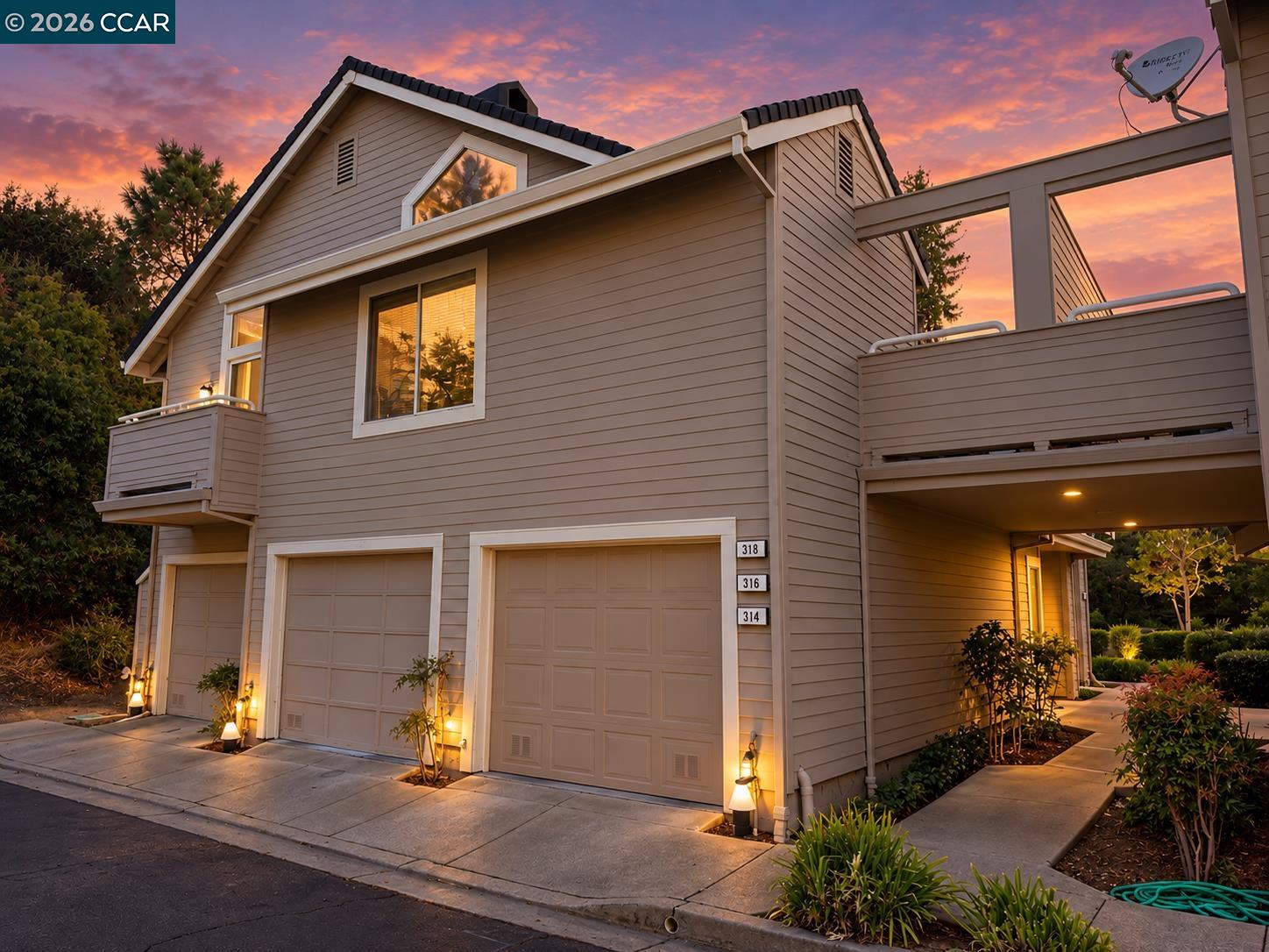 Front Image Thumbnail for CC41151290