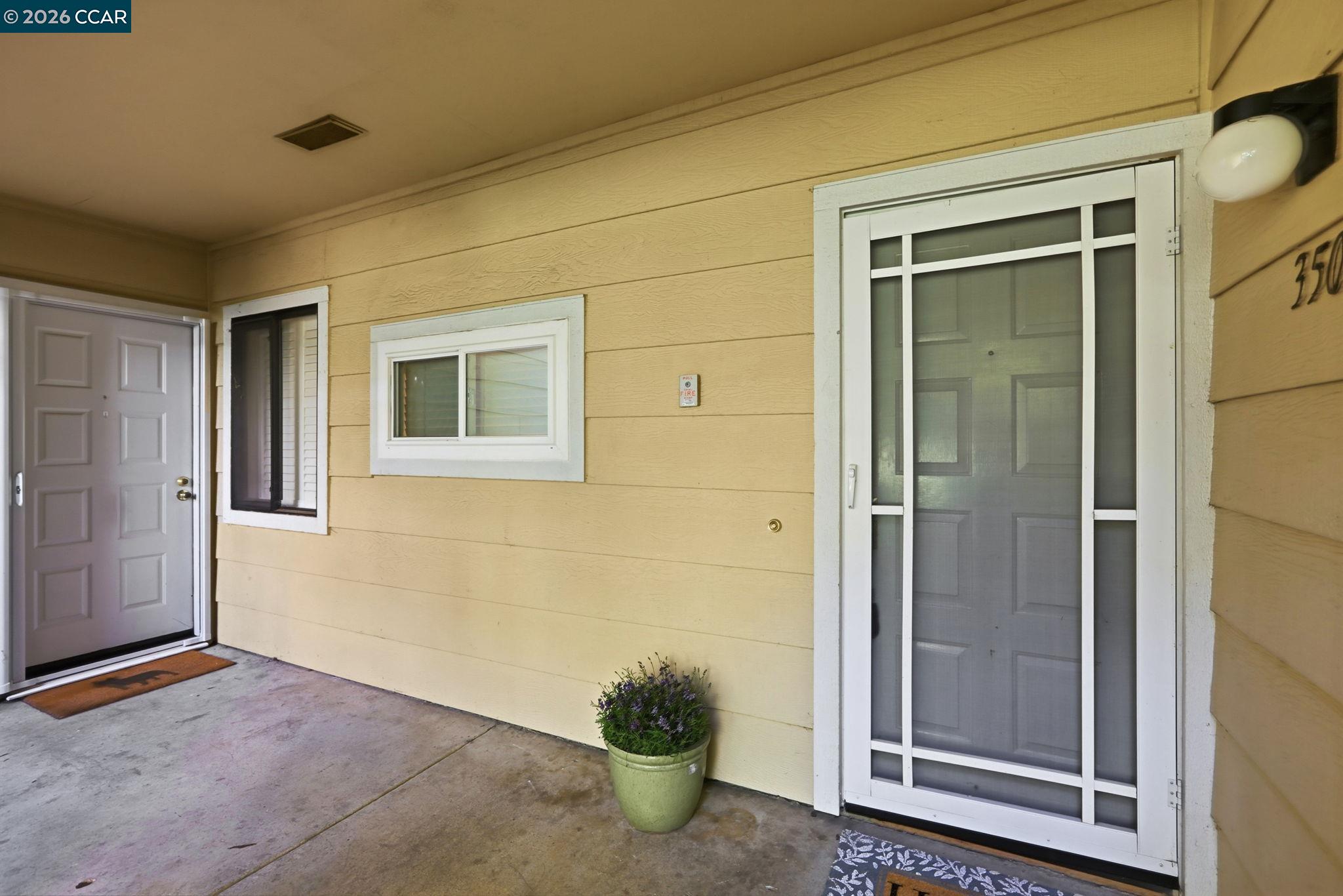 Front Image Thumbnail for CC41151428