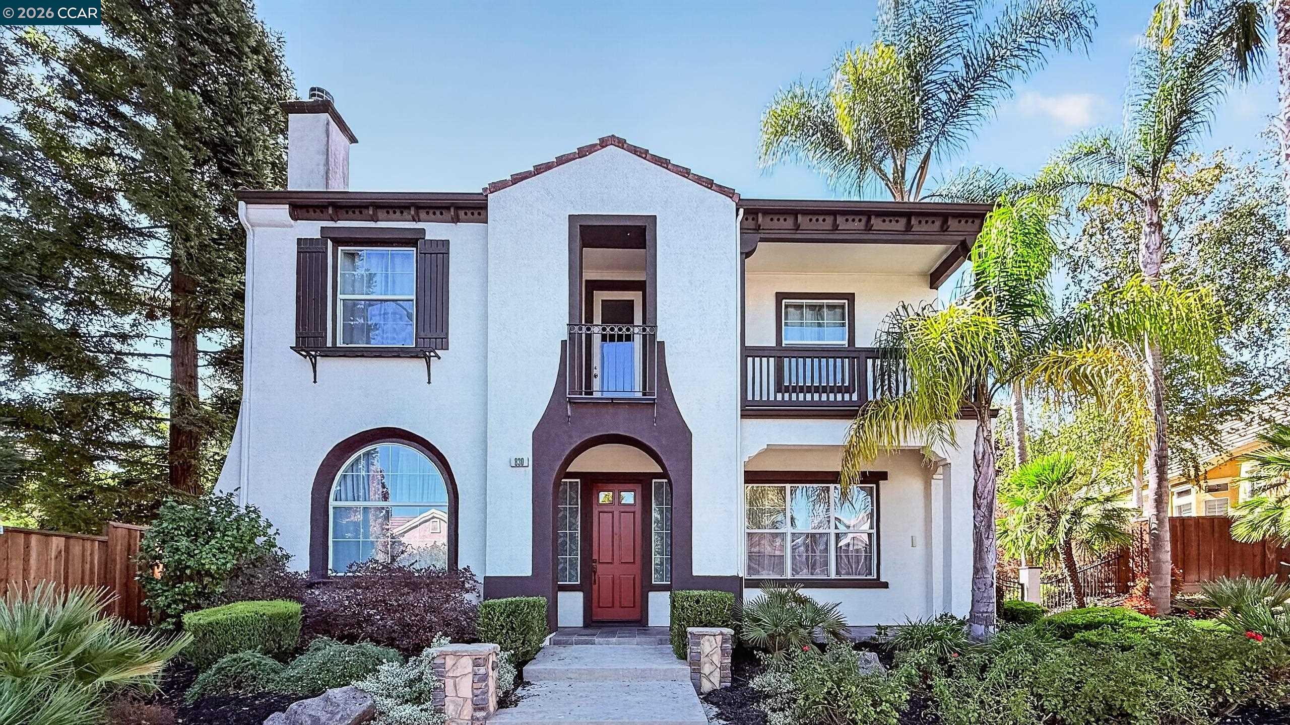 830 Pradera Way