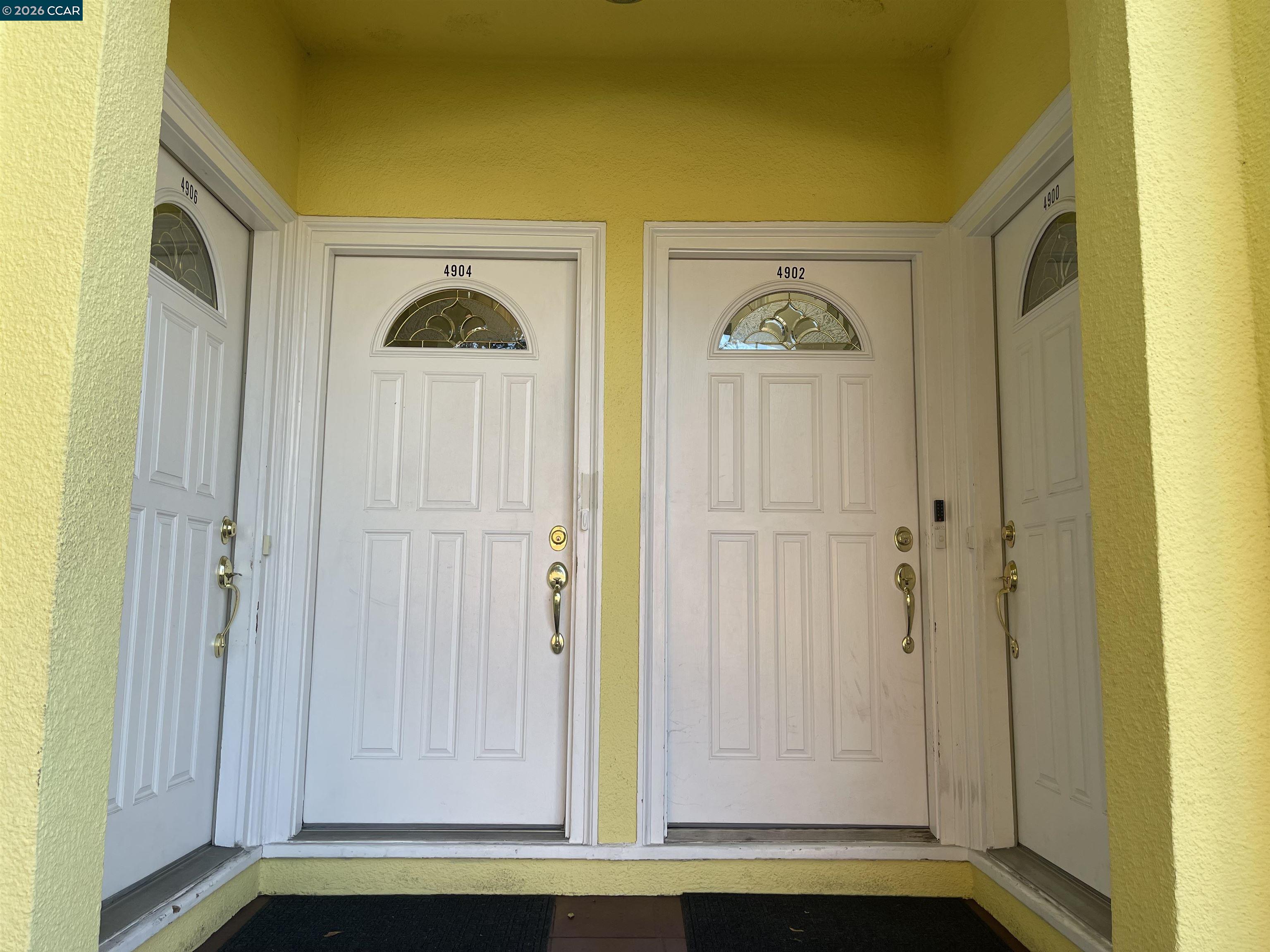 Front Image Thumbnail for CC41151786