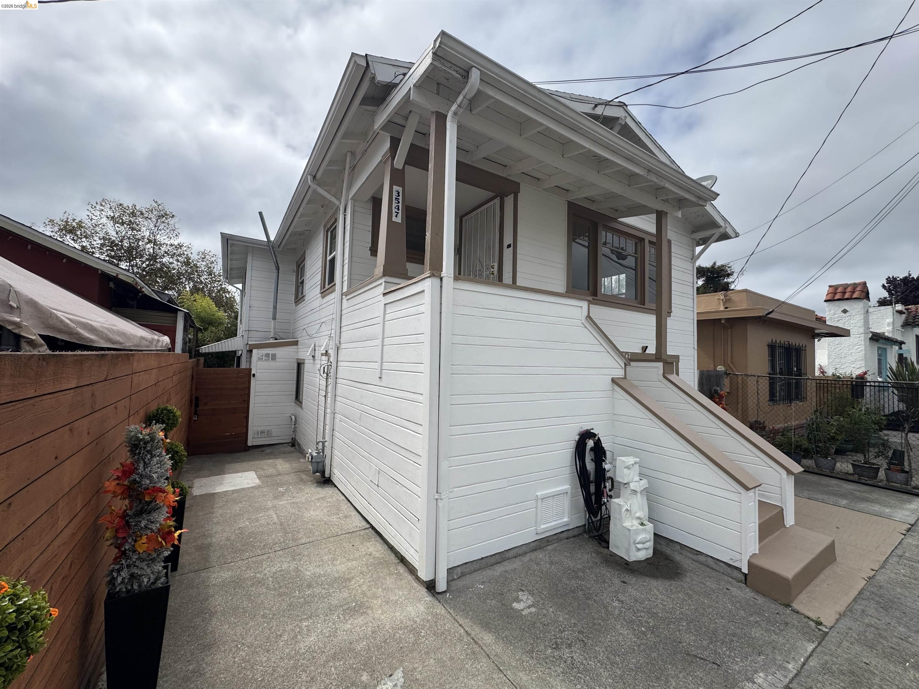 3547 Suter Street, Oakland