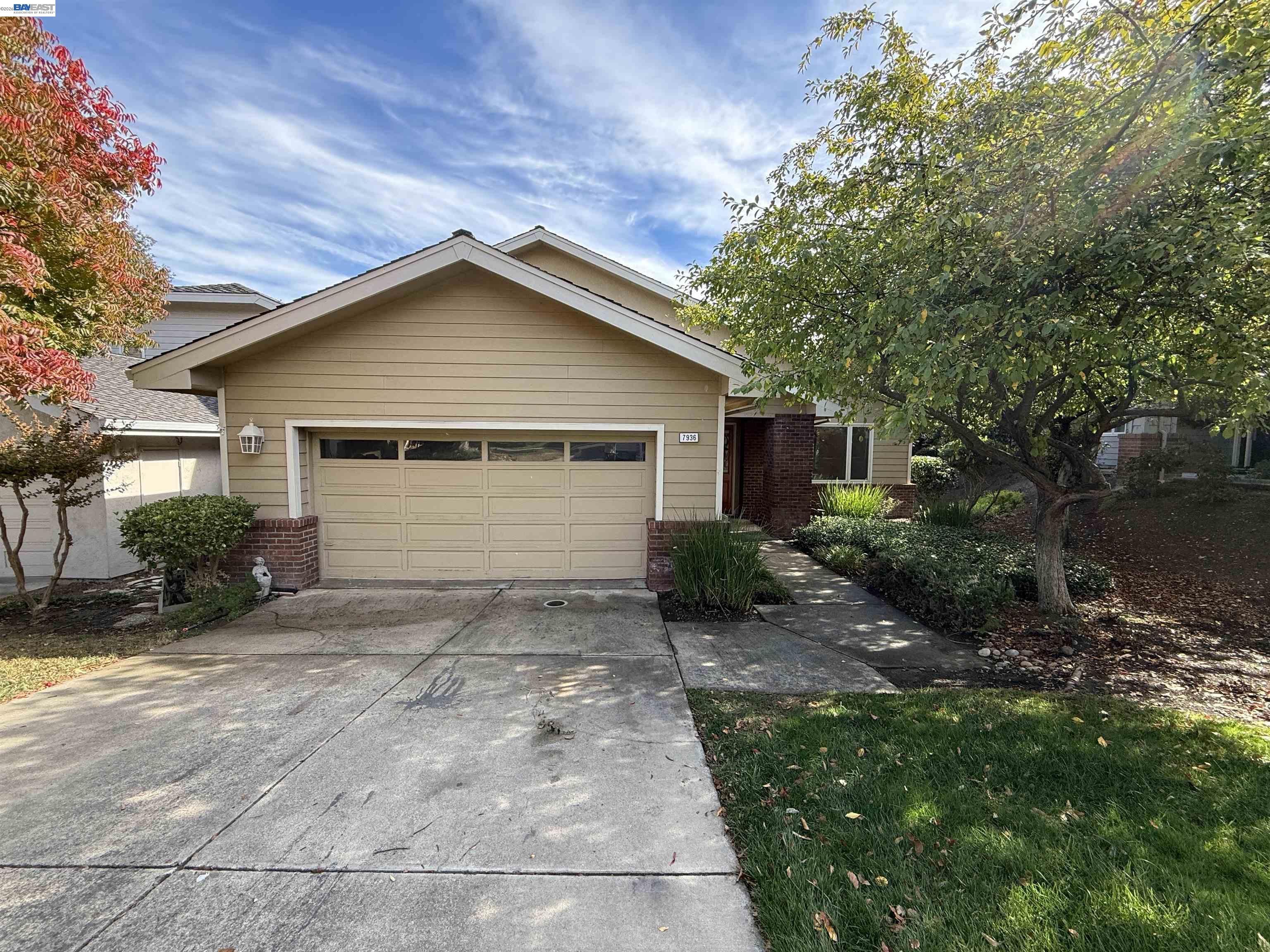 7936 Kemper Ct