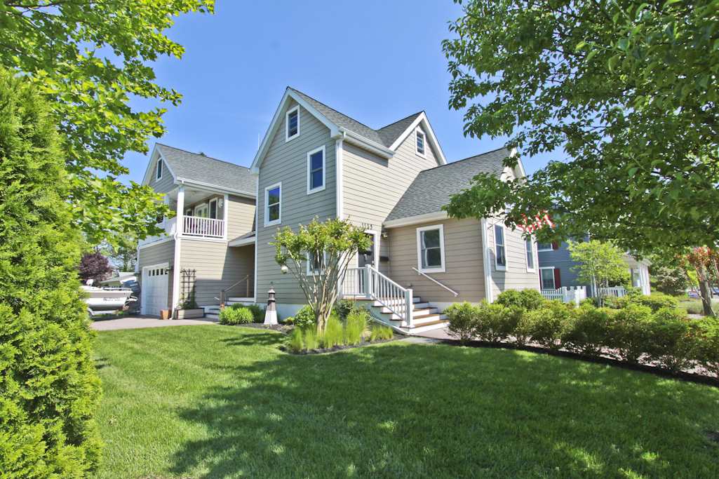 The deSatnick Real Estate Team