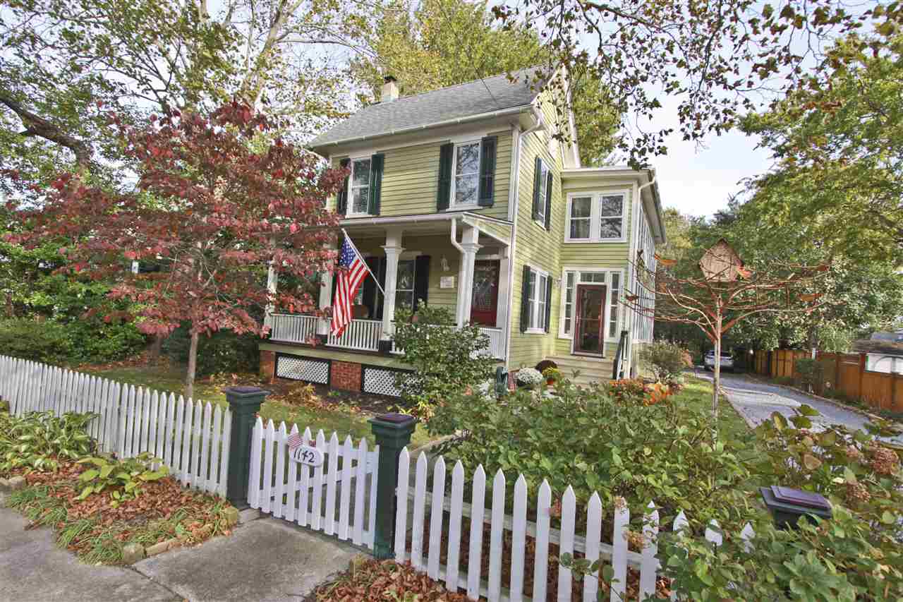 The deSatnick Real Estate Team