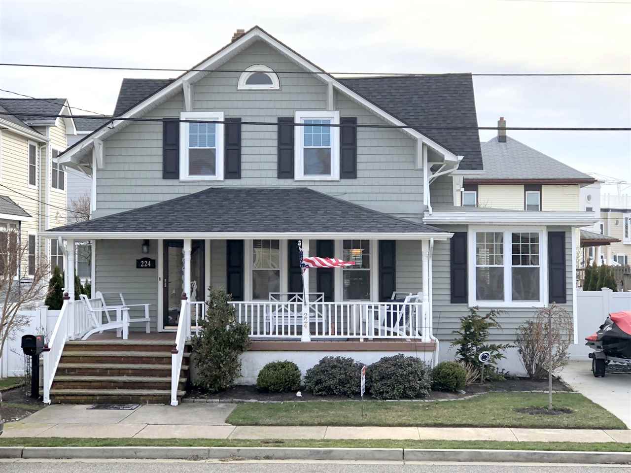 The deSatnick Real Estate Team