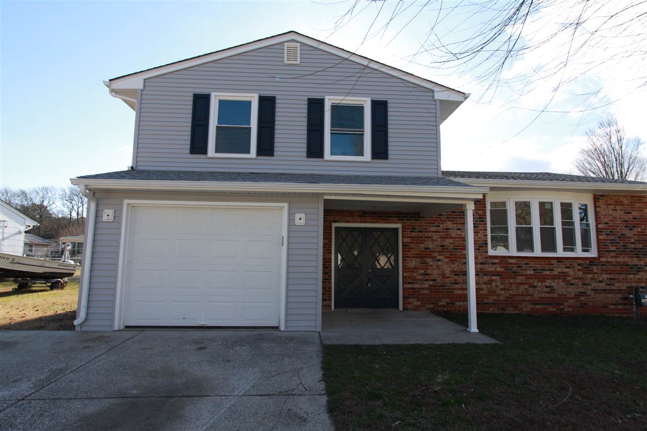 The deSatnick Real Estate Team