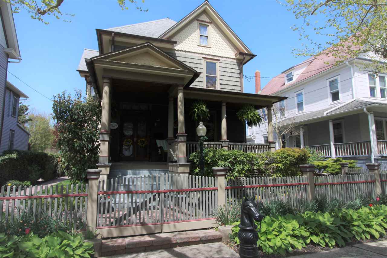 The deSatnick Real Estate Team