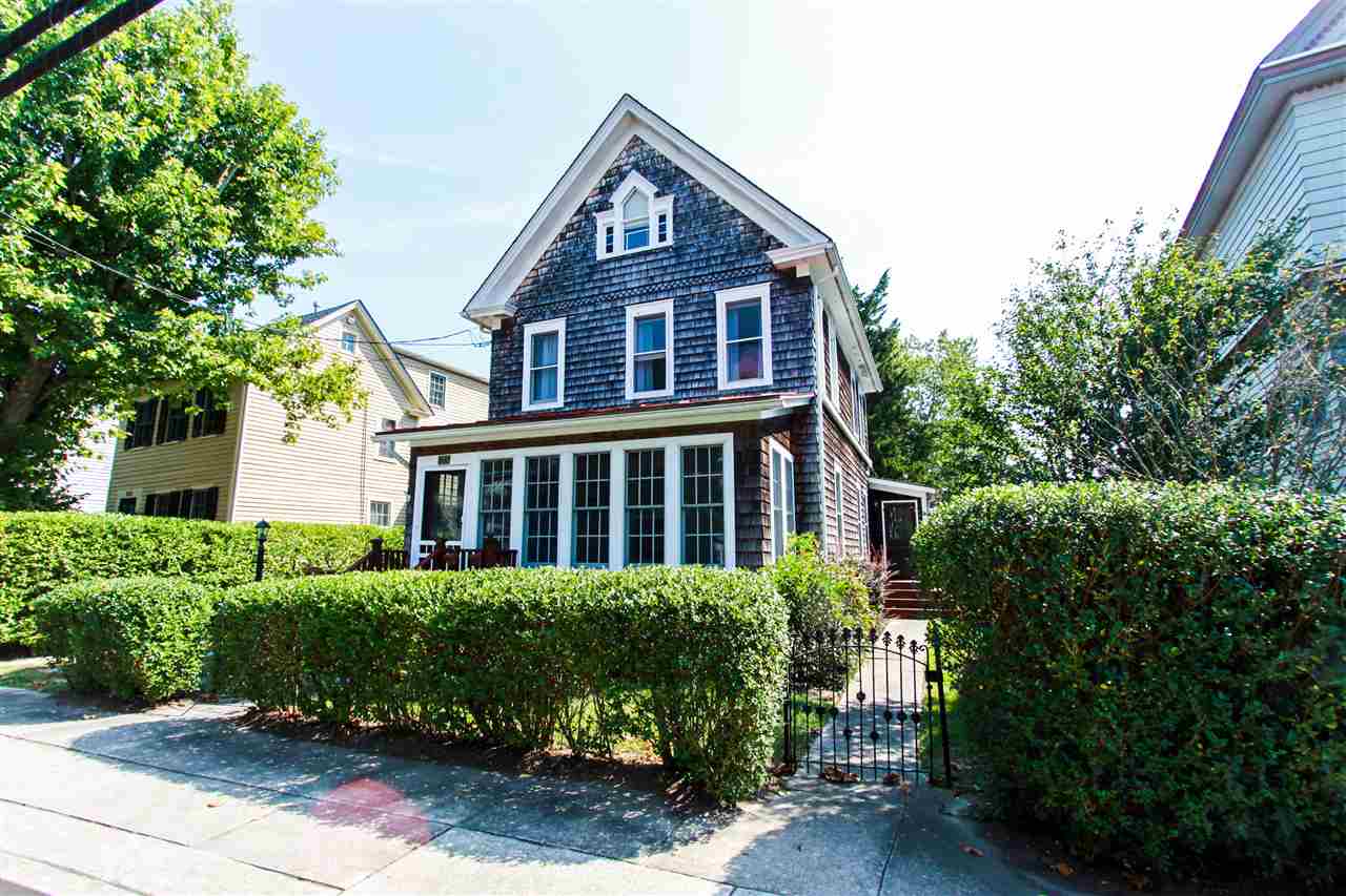 The deSatnick Real Estate Team