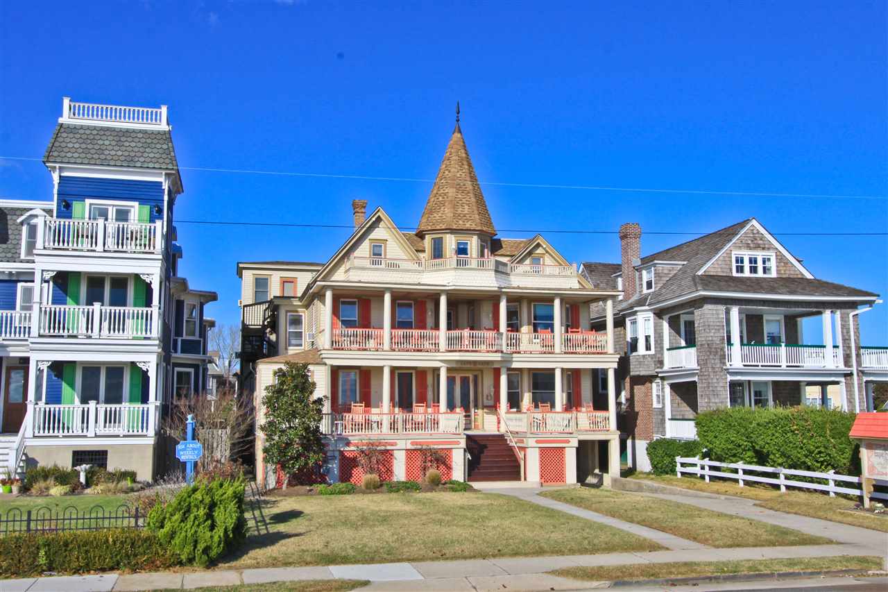 The deSatnick Real Estate Team