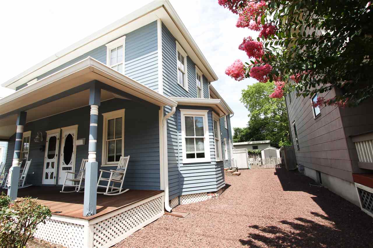 The deSatnick Real Estate Team