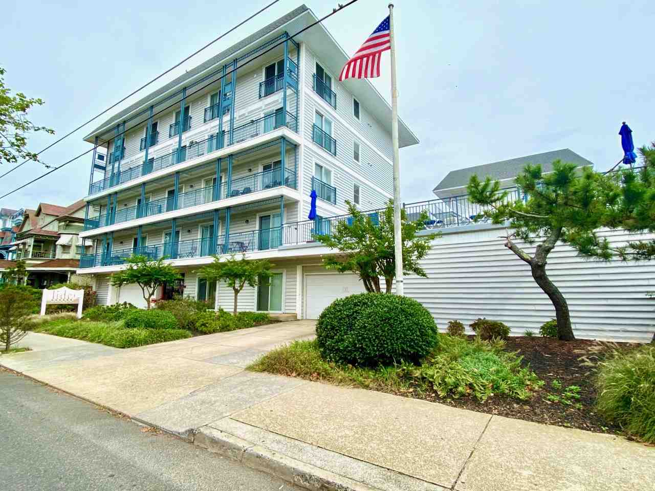 The deSatnick Real Estate Team